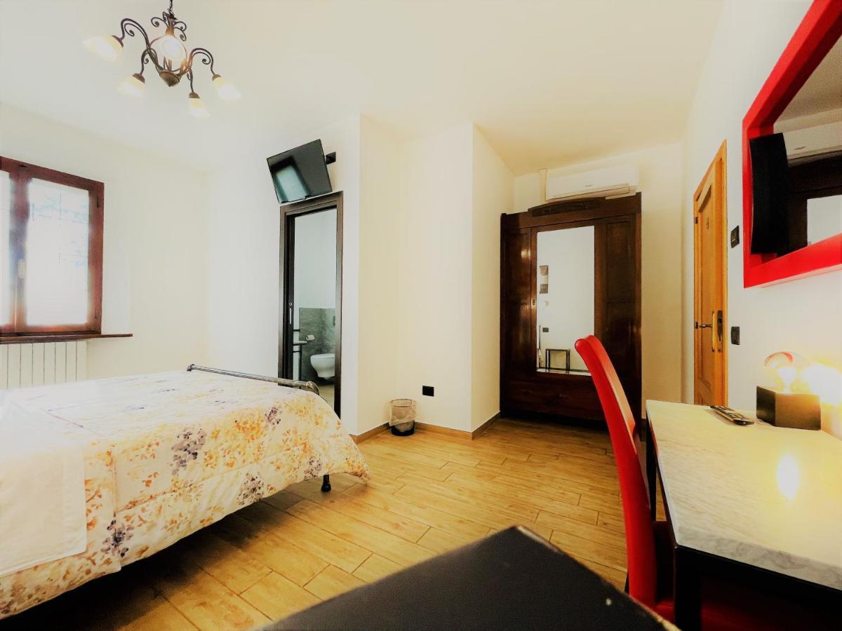 B&B Villa Incrocca Cerreto d'Esi Exterior photo