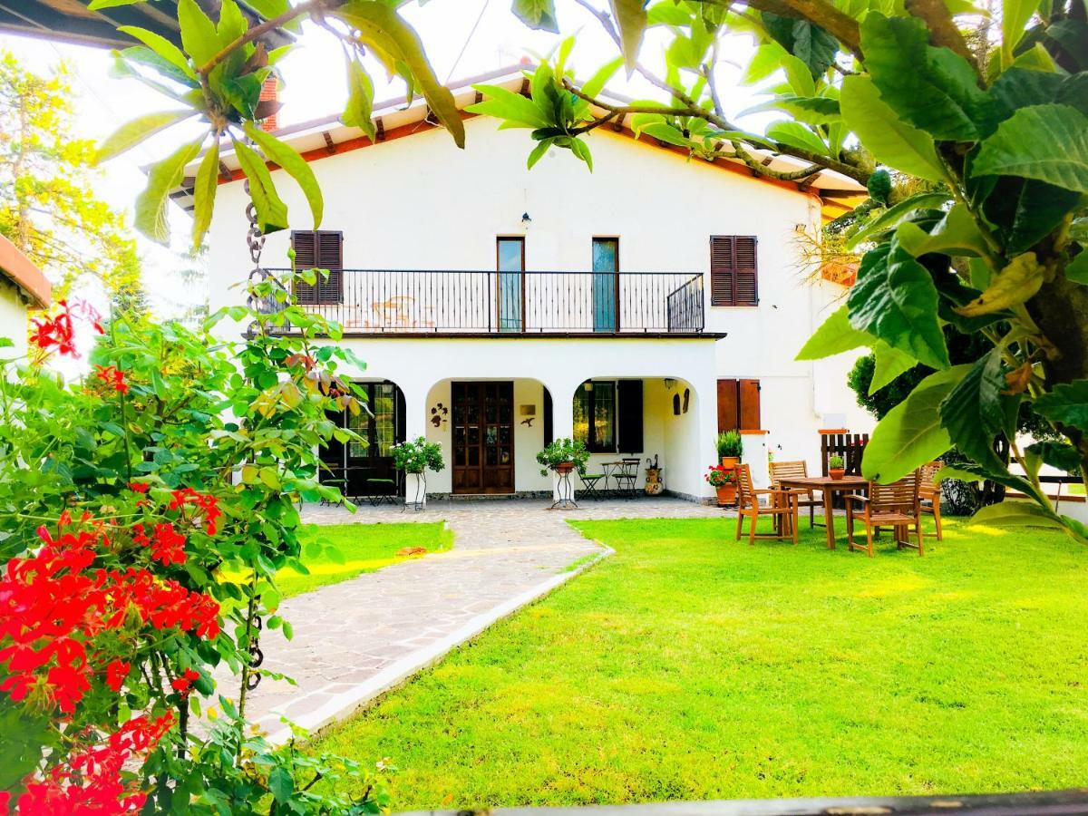 B&B Villa Incrocca Cerreto d'Esi Exterior photo